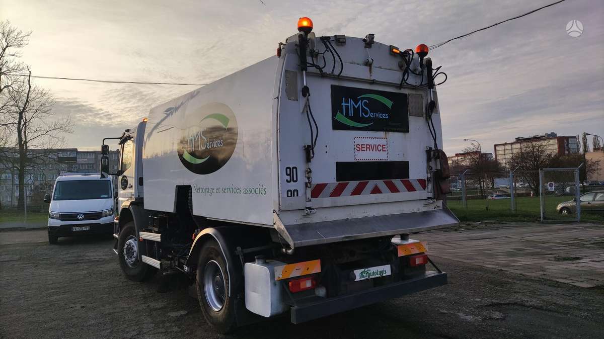 Mercedes-Benz AXOR, уборочные машины
