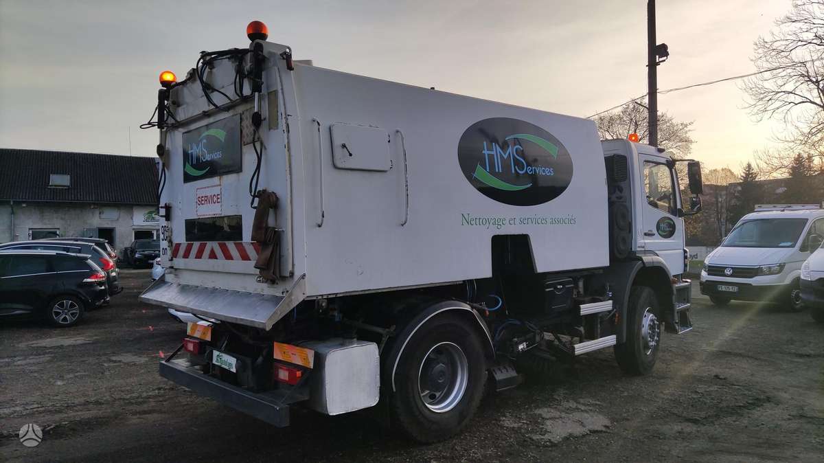 Mercedes-Benz AXOR, уборочные машины