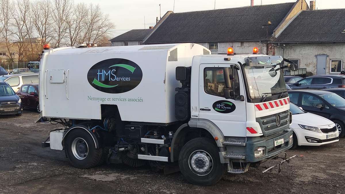 Mercedes-Benz AXOR, уборочные машины