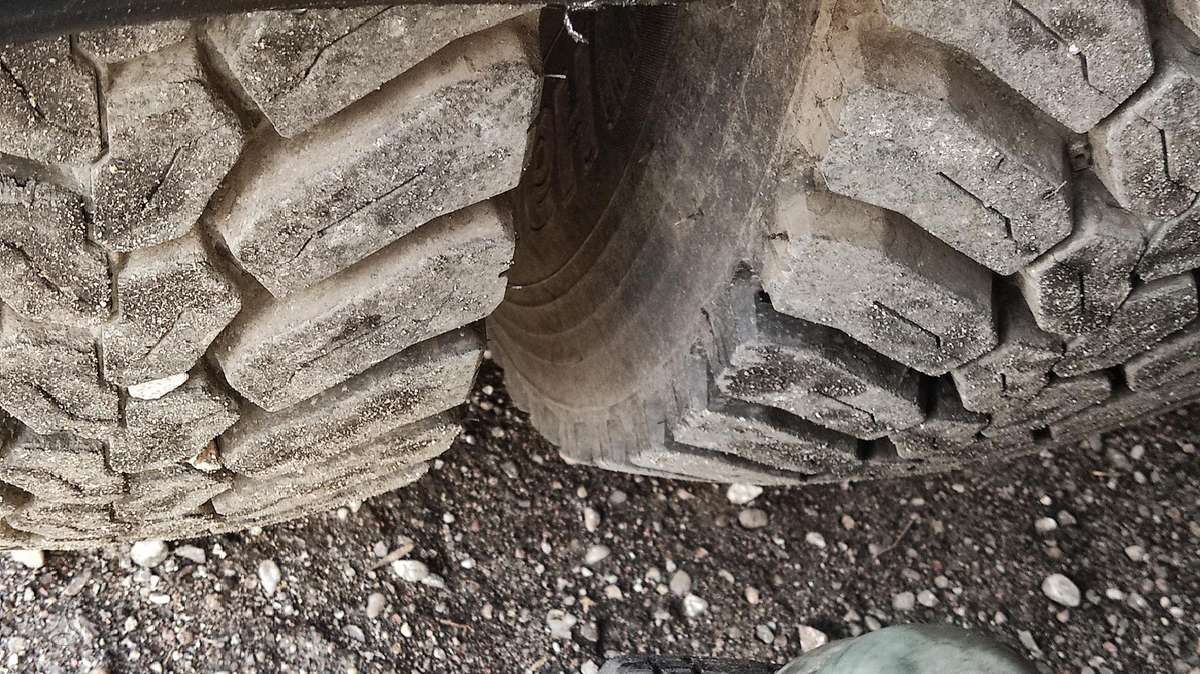 Mercedes-Benz AXOR, уборочные машины