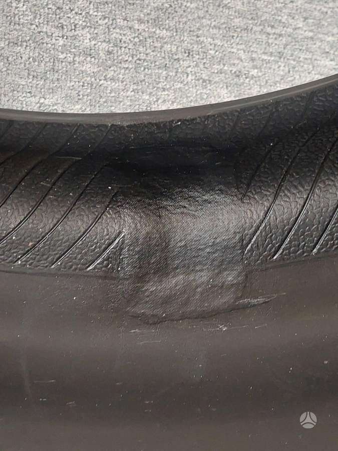 Pirelli PZERO, летние 275/35 R21