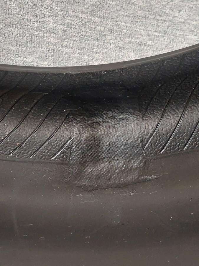 Pirelli PZERO, vasarinės 275/35 R21