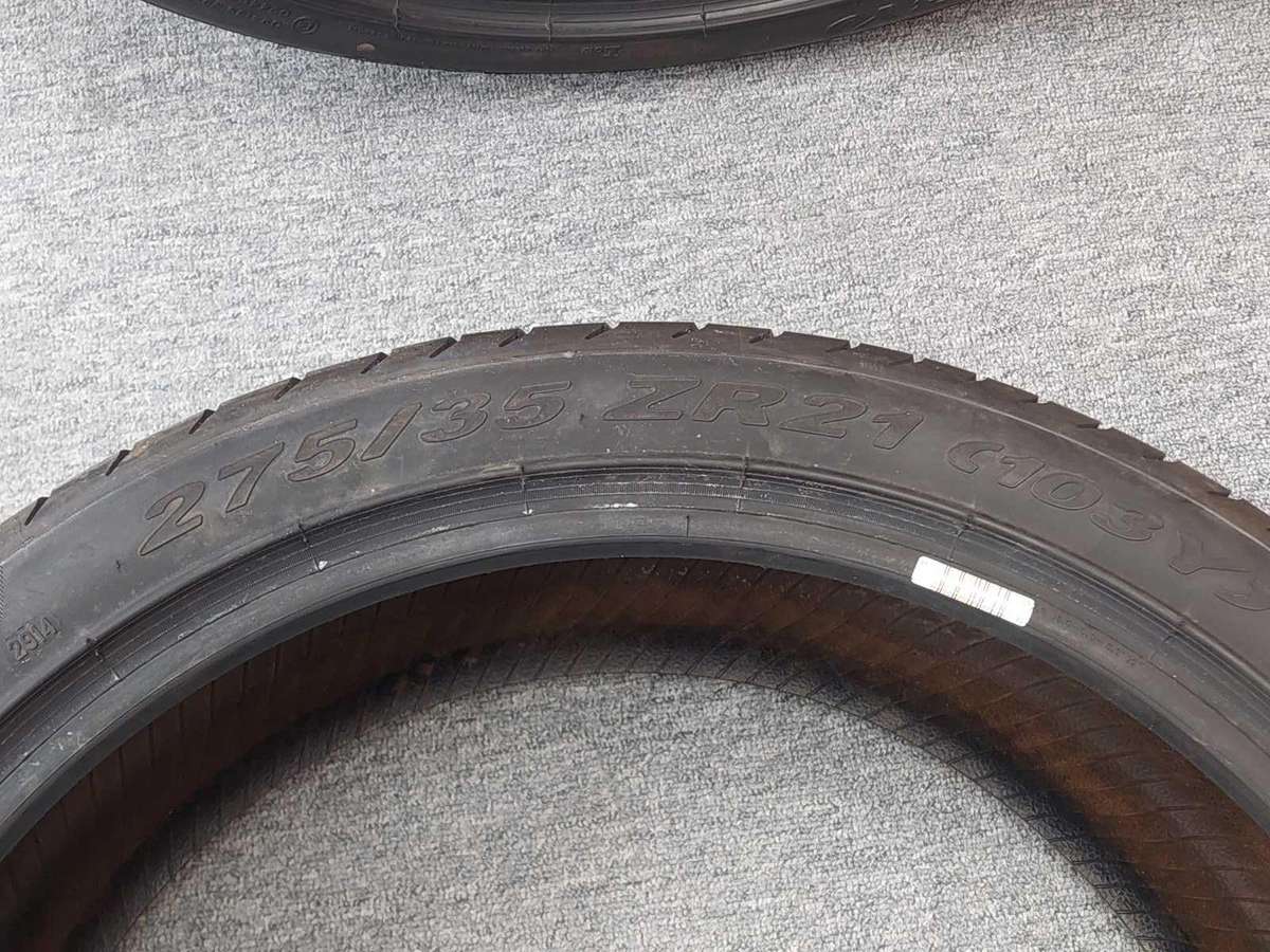 Pirelli PZERO, vasaras 275/35 R21