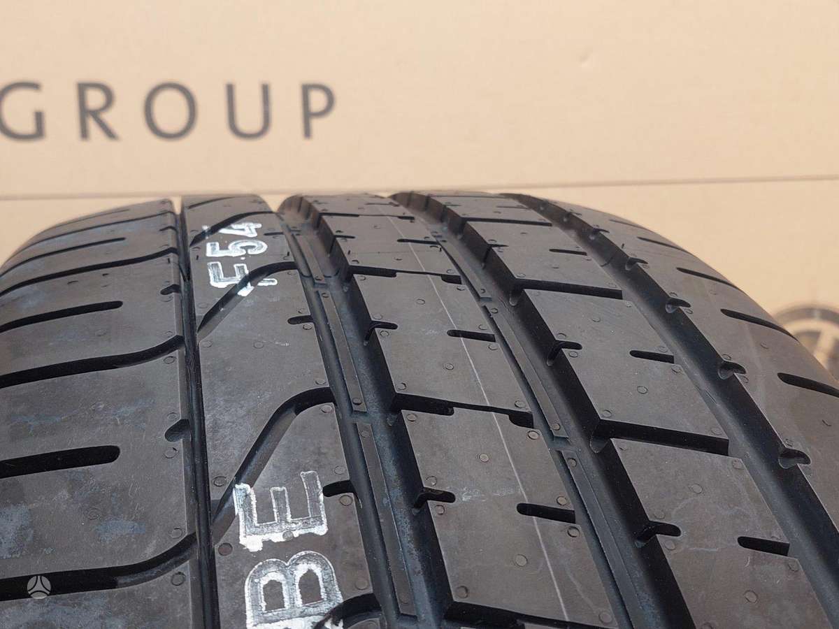 Pirelli PZERO, vasaras 275/35 R21