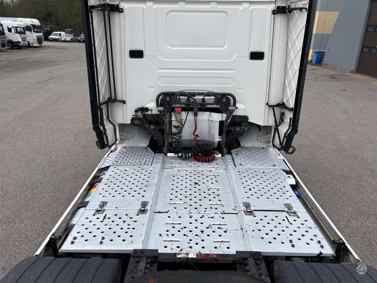 Scania R580, single sleeper