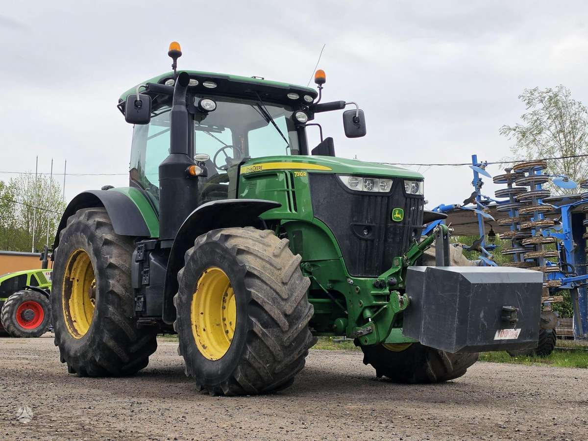 John Deere 7310R, traktoriai