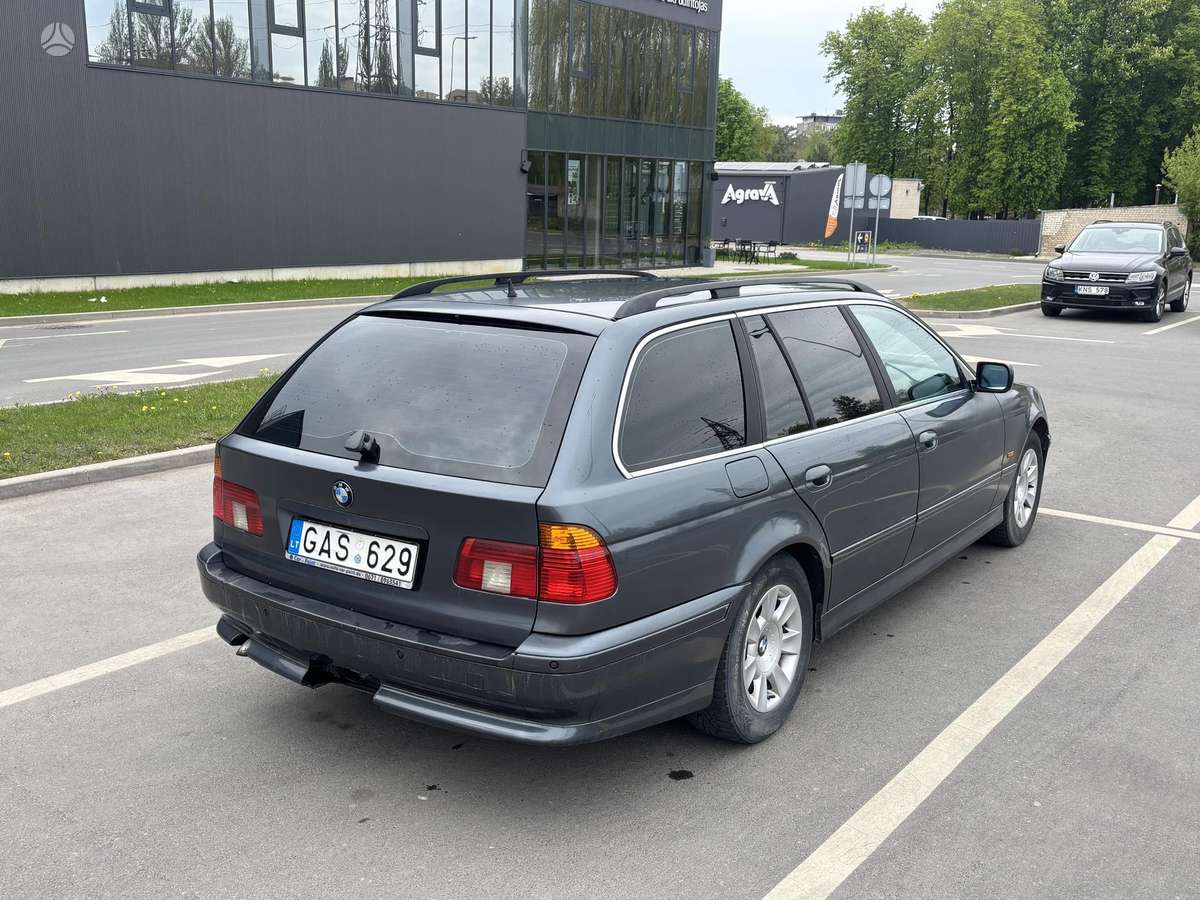 BMW 525, 2.5 l., Универсал