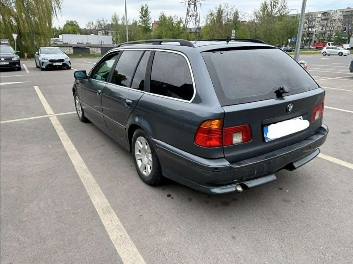 BMW 525, 2.5 l., Универсал