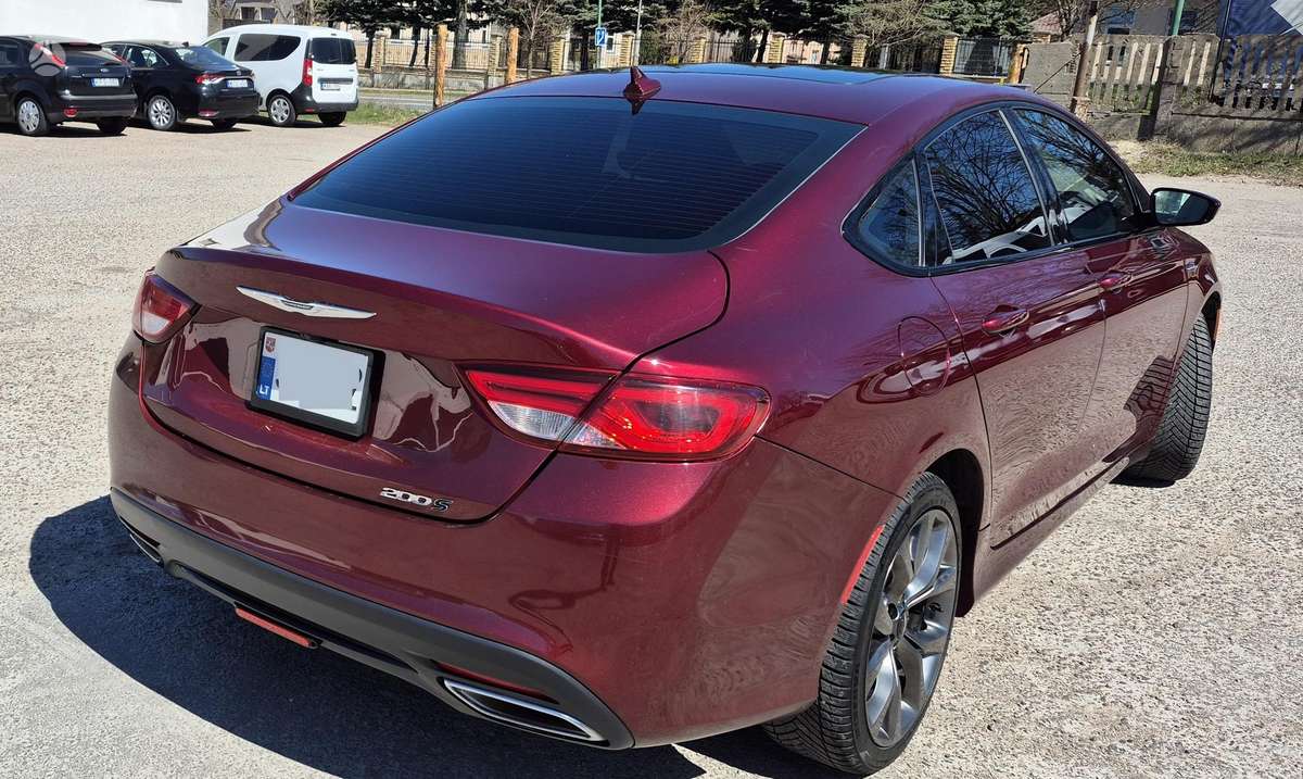 Chrysler 200, 3.6 l., sedanas