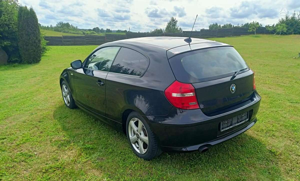 BMW 116, 2.0 l., hatchback