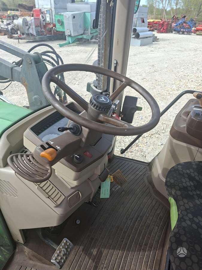 John Deere 6420, tractors