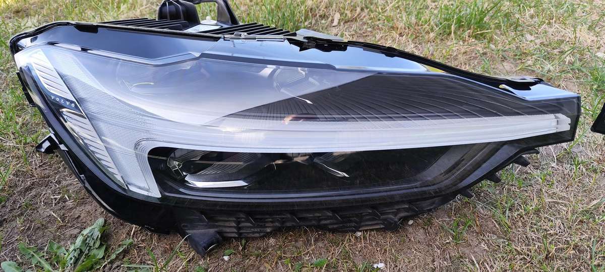 Volvo XC60, 32404709, lights