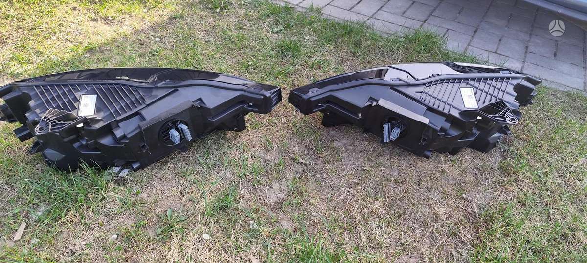 Volvo XC60, 32404709, lights