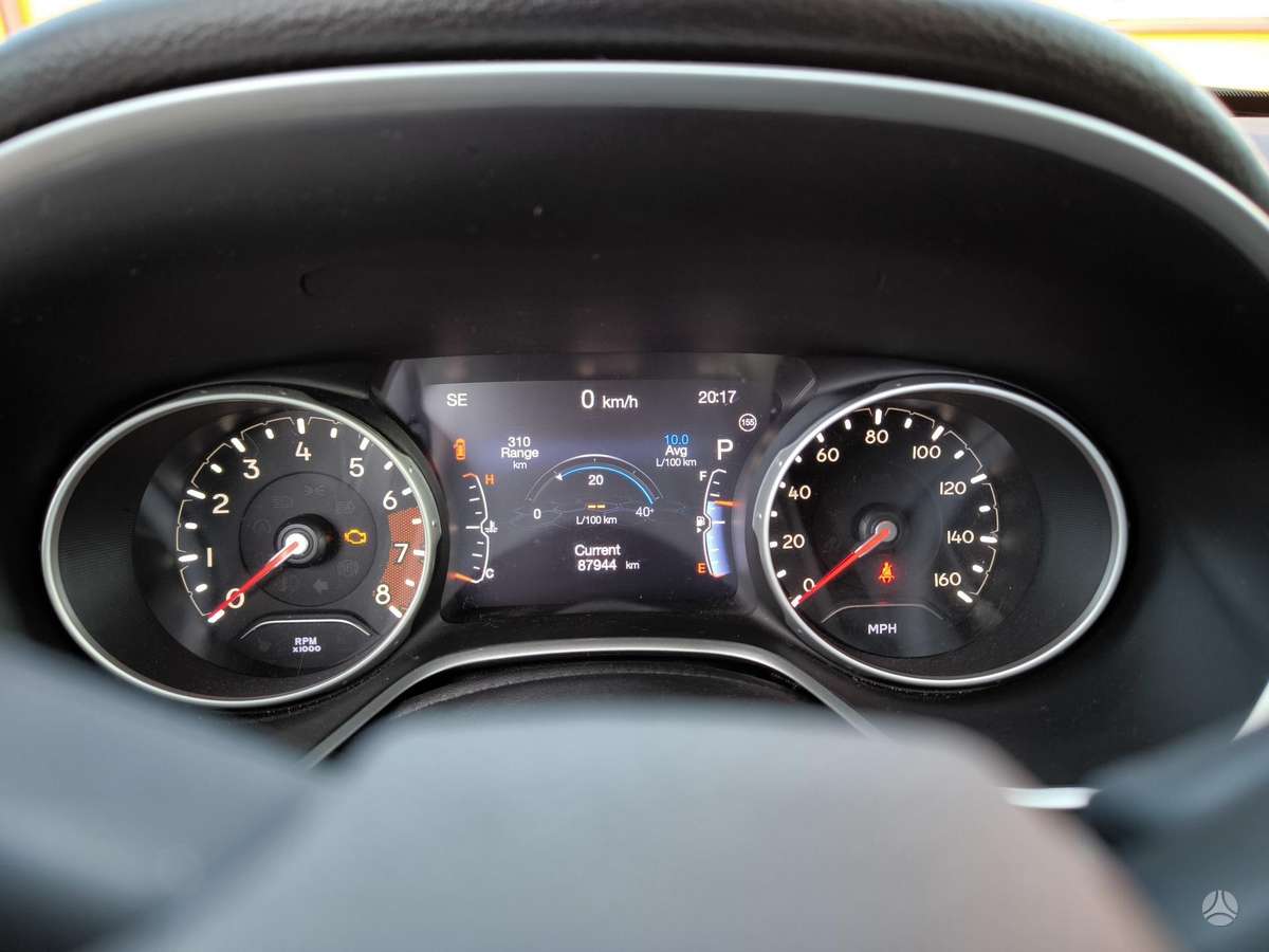 Jeep Compass, 2.4 l., off-road / crossover