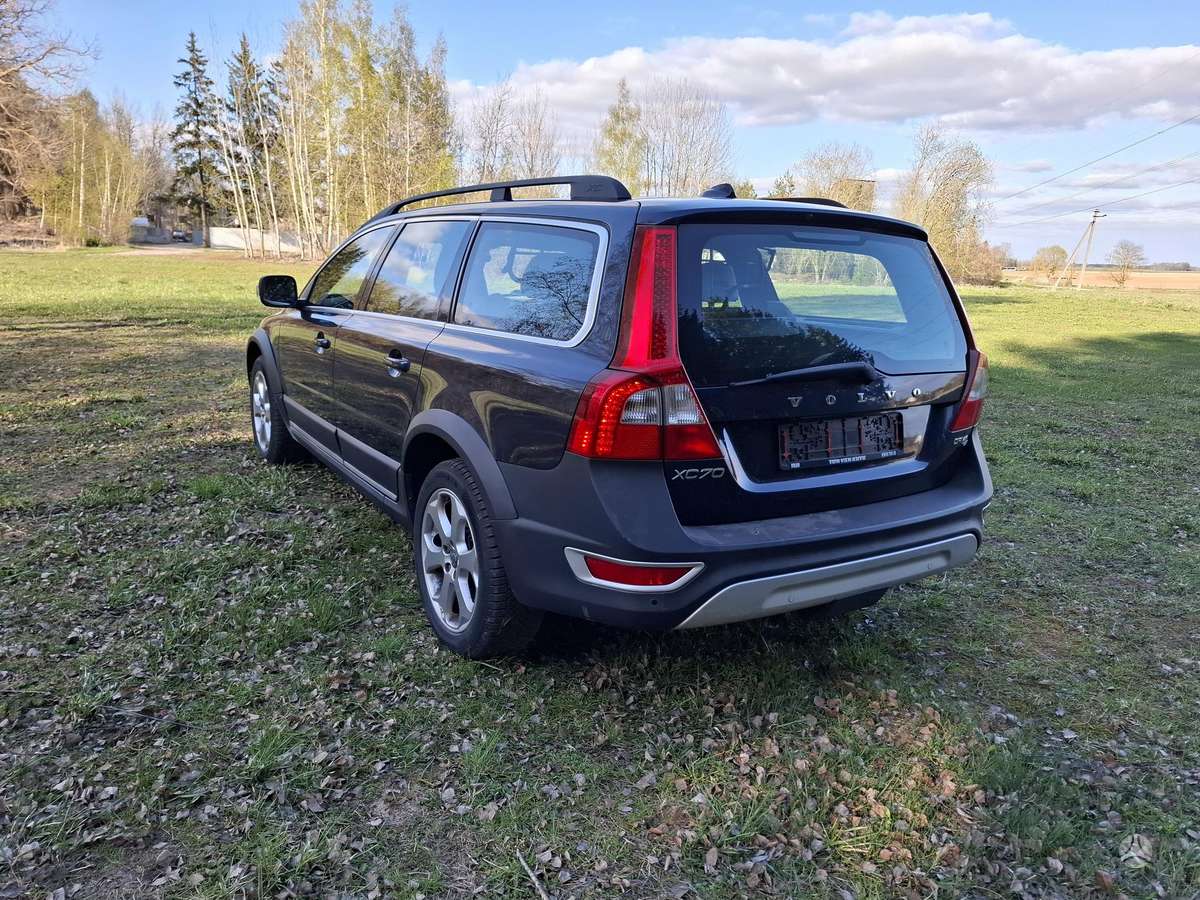 Volvo XC70, 2.0 l., wagon