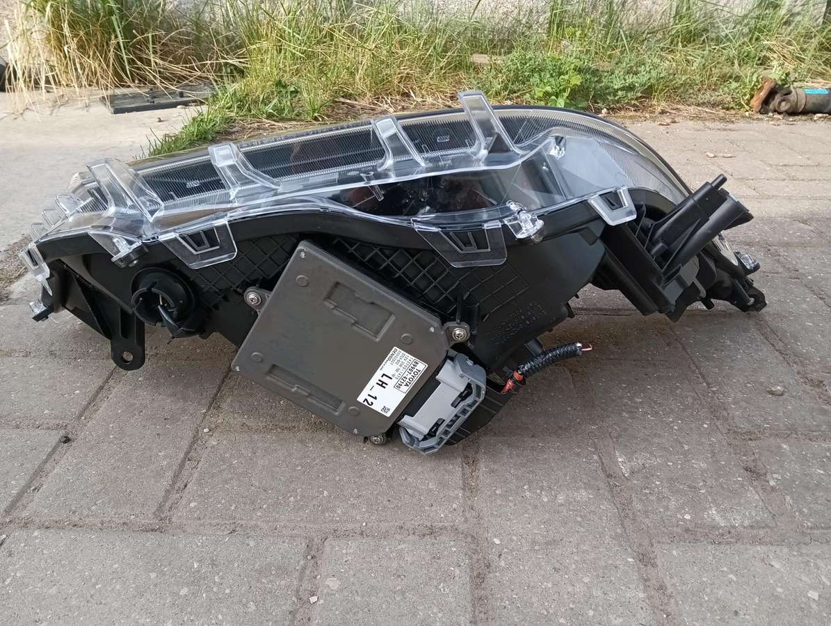Toyota RAV4 body parts