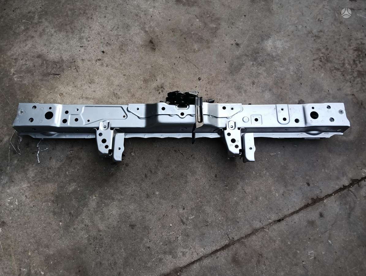 Toyota RAV4 kėbulo dalys