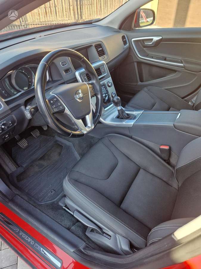 Volvo S60, 2.0 l., Седан