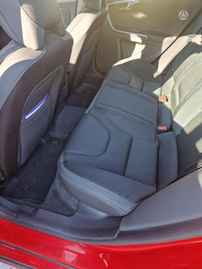 Volvo S60, 2.0 l., Седан