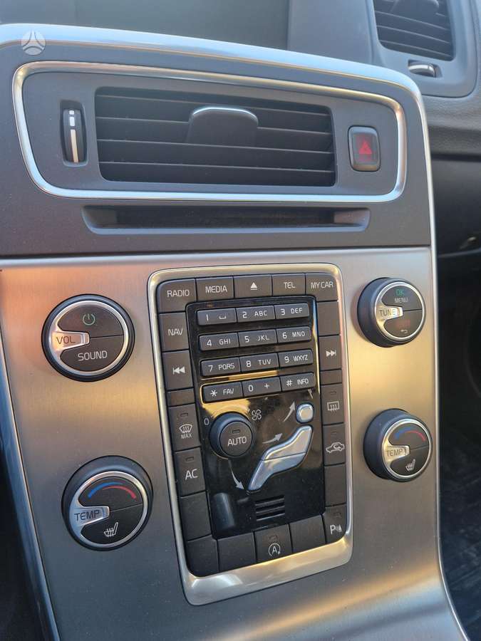 Volvo S60, 2.0 l., Седан