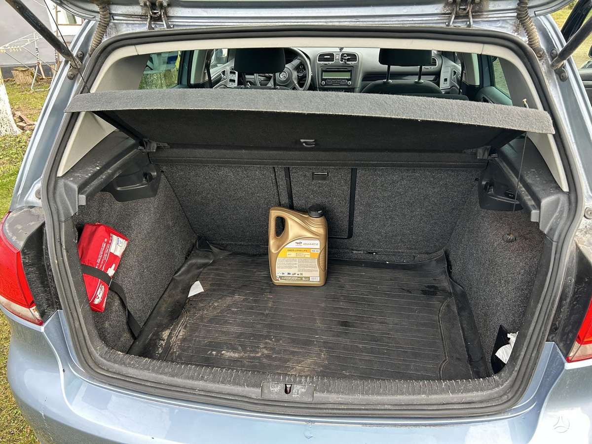Volkswagen Golf, 1.2 l., hatchback