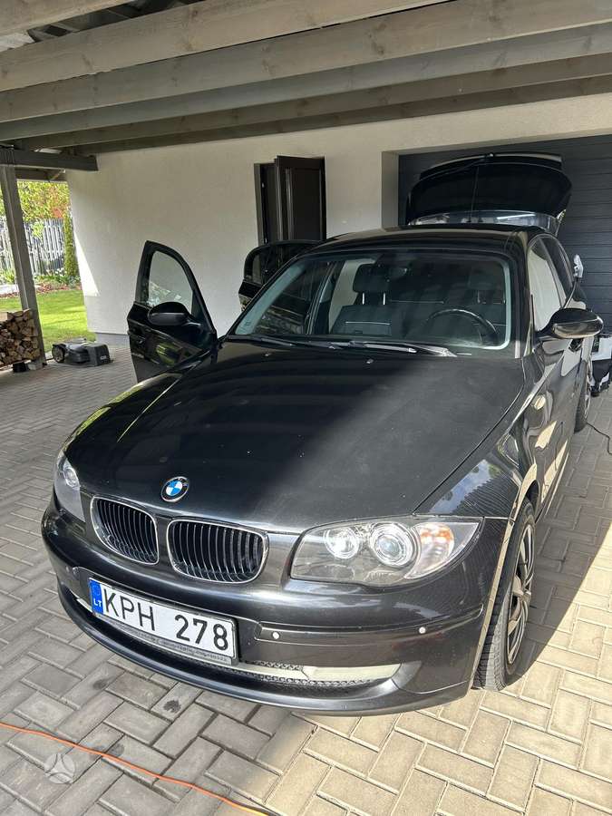 BMW 118, 2.0 l., hatchback