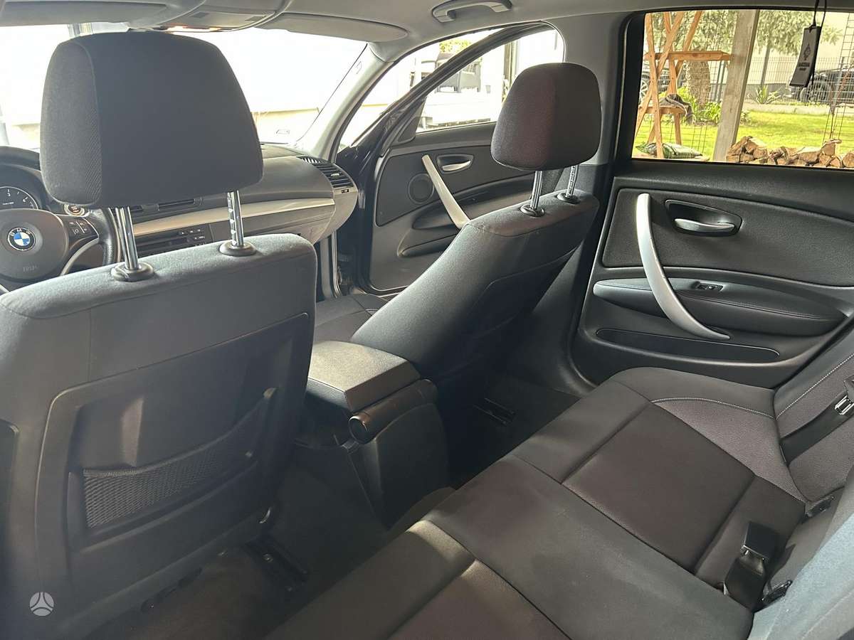 BMW 118, 2.0 l., hatchback