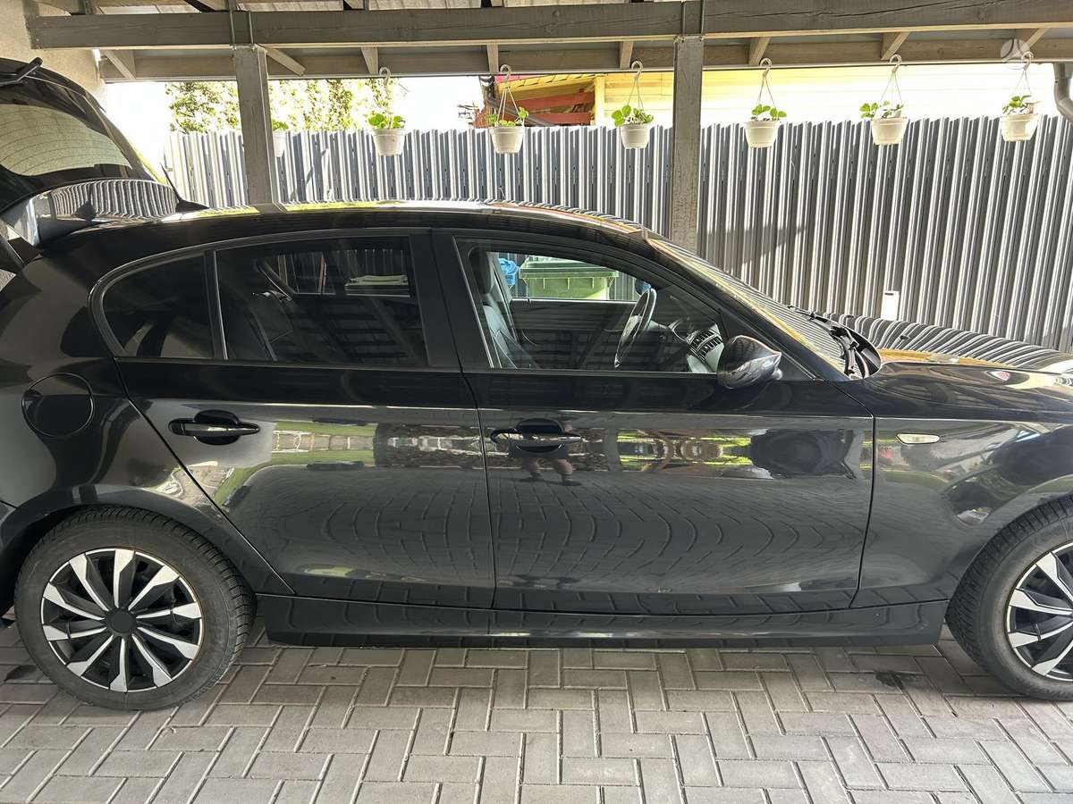 BMW 118, 2.0 l., Хэтчбек