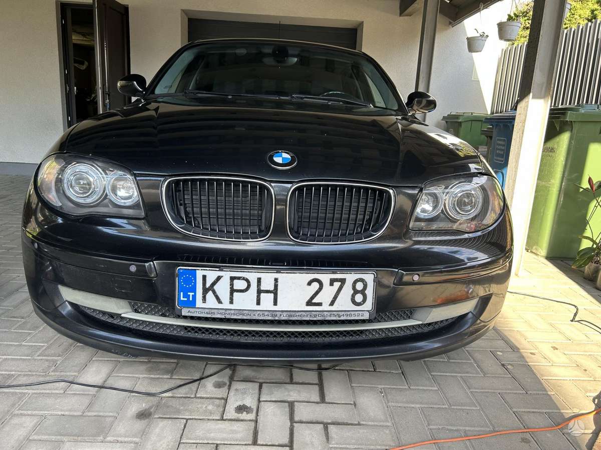 BMW 118, 2.0 l., hatchback