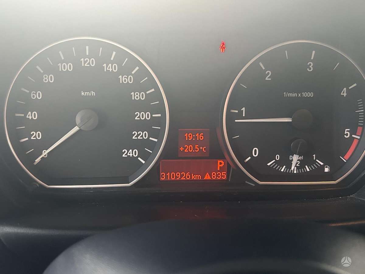 BMW 118, 2.0 l., hatchback