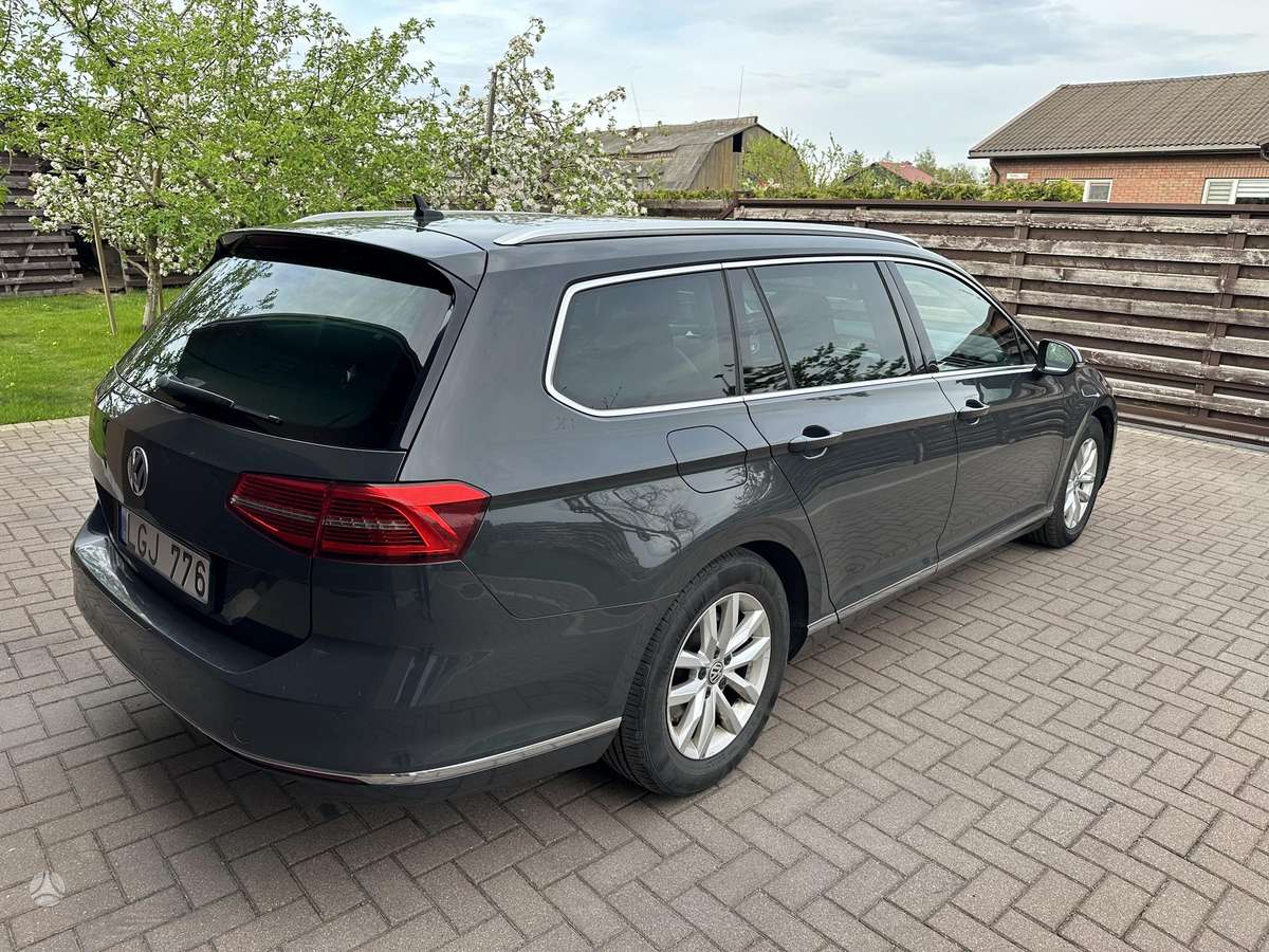 Volkswagen Passat - 6