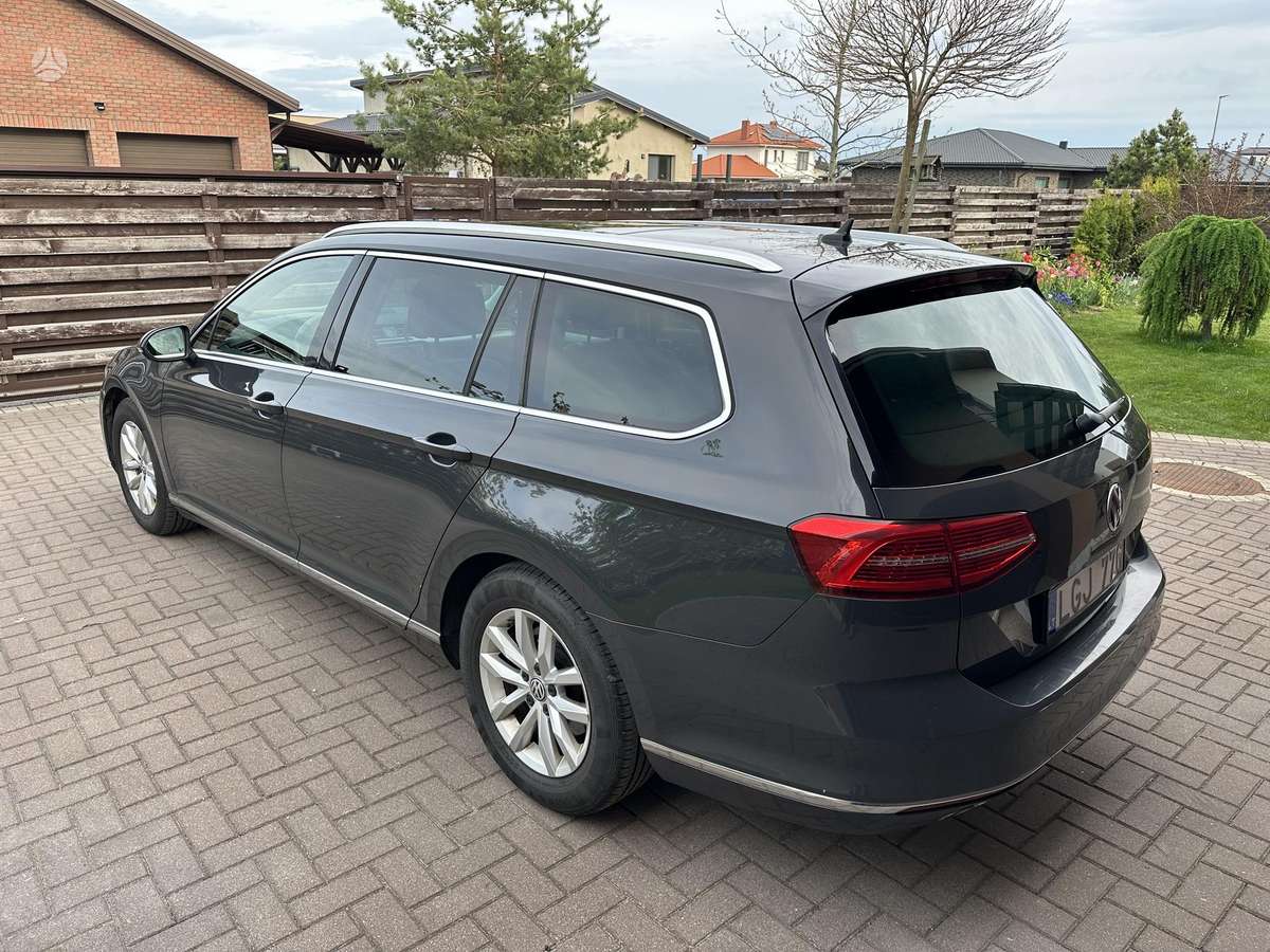Volkswagen Passat - 7
