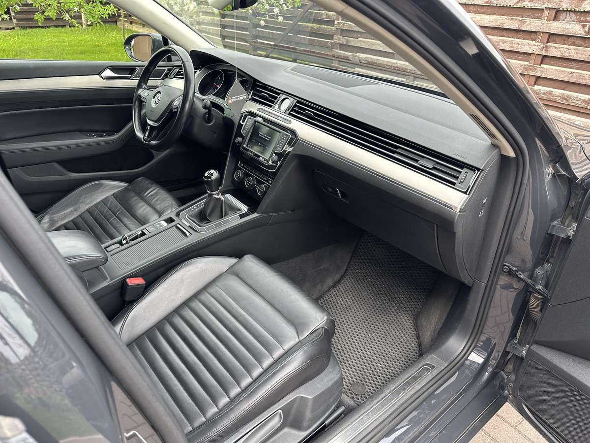 Volkswagen Passat, 2.0 l., Универсал