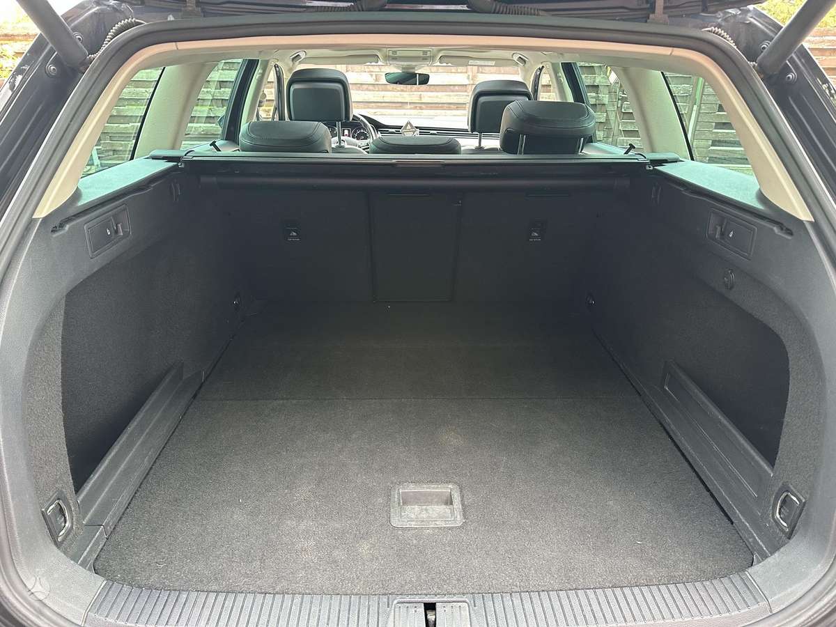 Volkswagen Passat, 2.0 l., Универсал