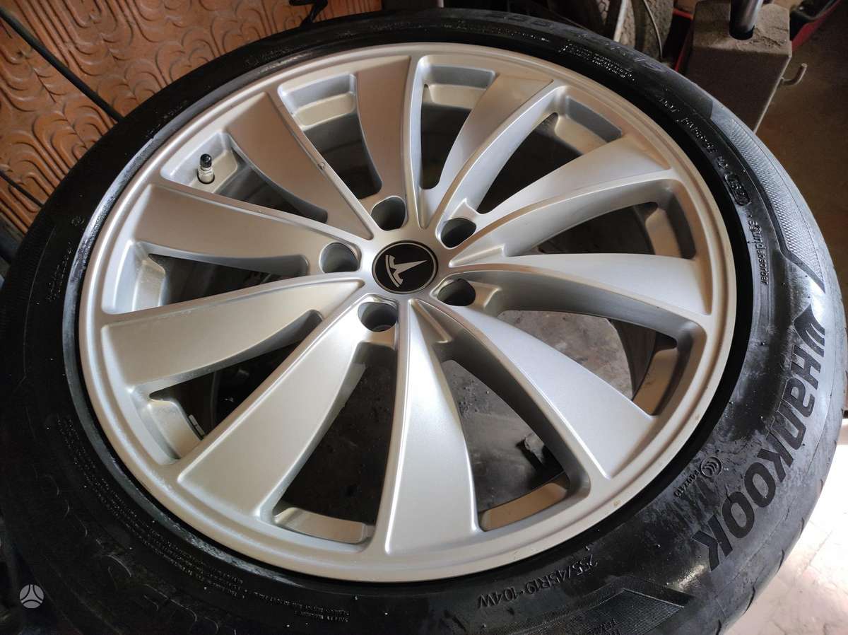 TESLA, lengvojo lydinio, R19