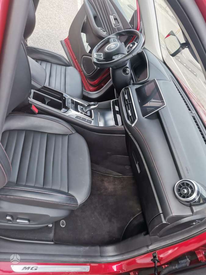 MG EHS, 1.5 l., off-road / crossover