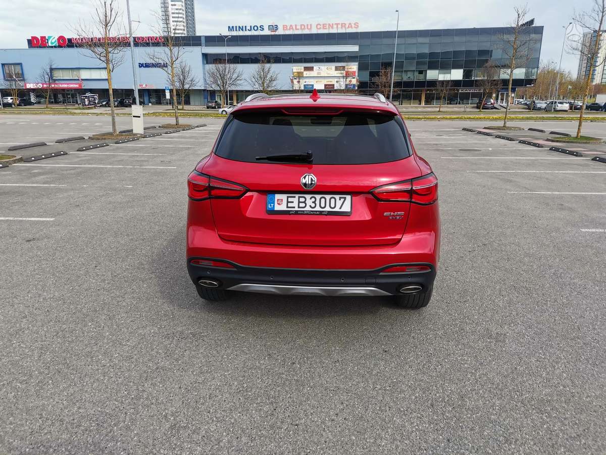 MG EHS, 1.5 l., off-road / crossover