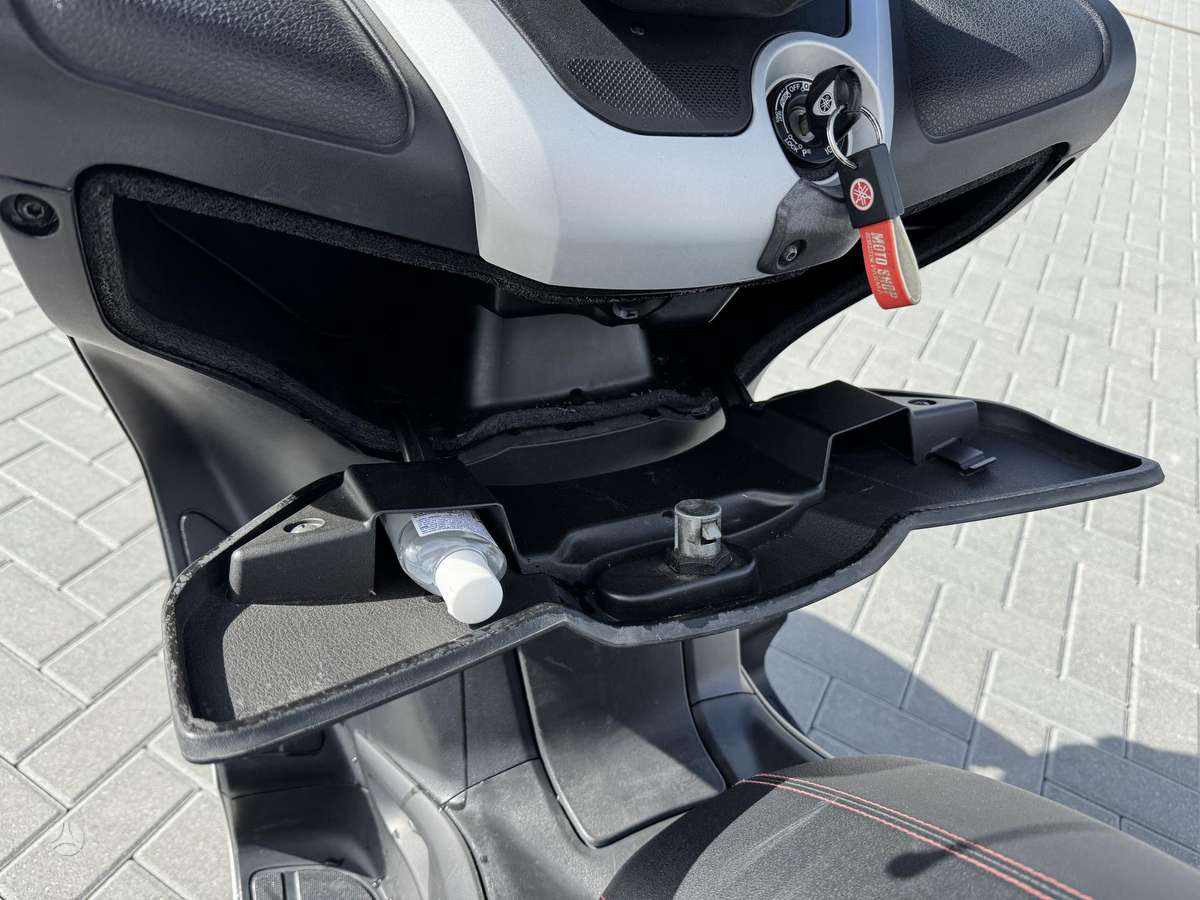 Yamaha X-max 250cc, motoroleriai / mopedai