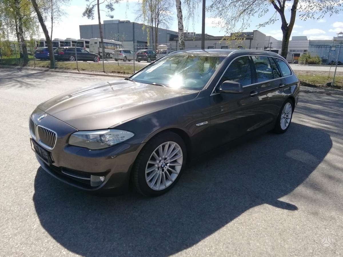 BMW 530, 3.0 l., wagon