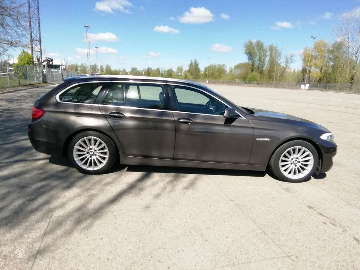 BMW 530, 3.0 l., wagon