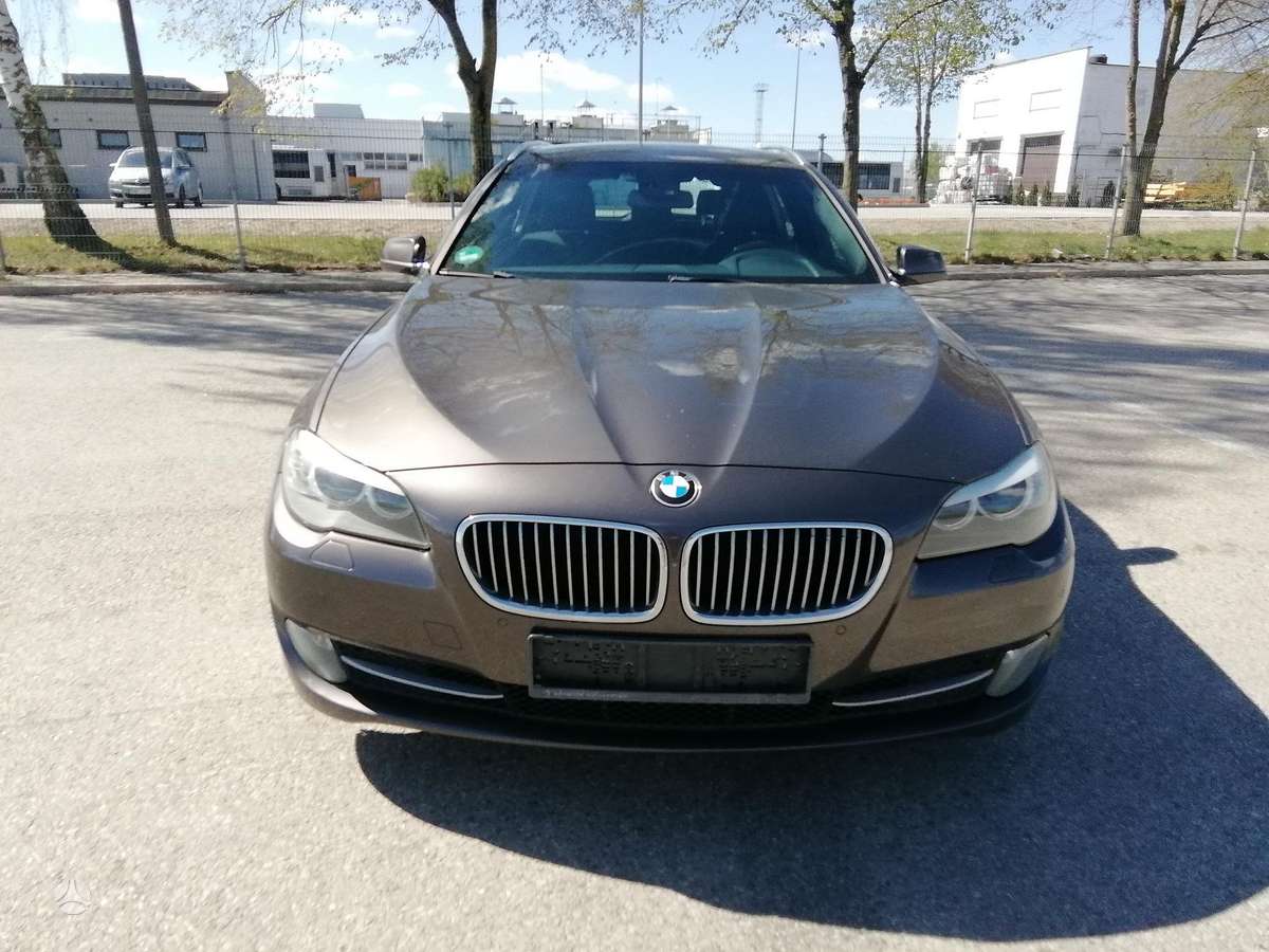 BMW 530, 3.0 l., wagon