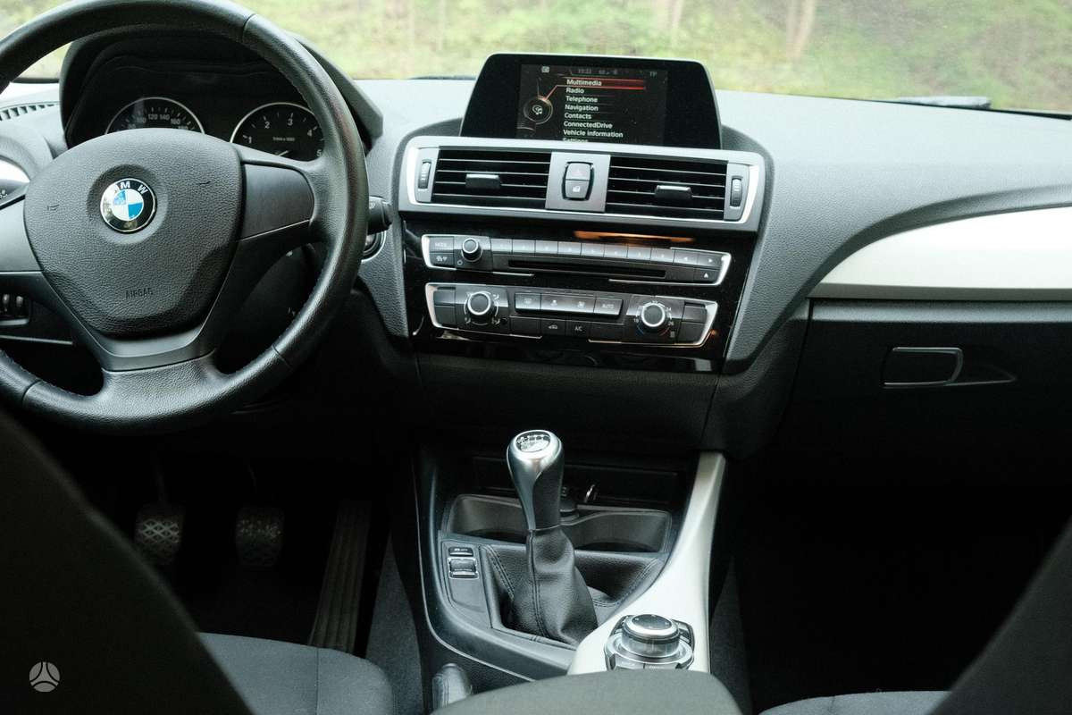 BMW 116, 1.5 l., Хэтчбек