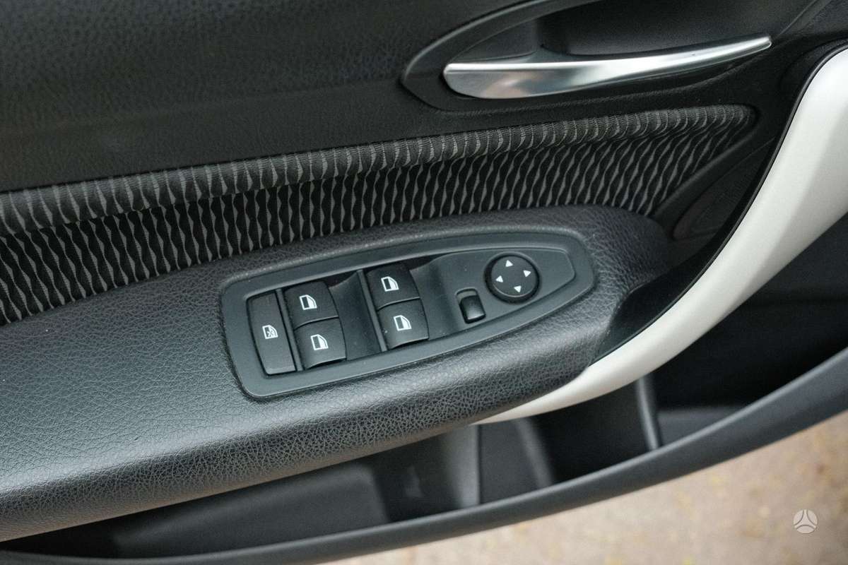BMW 116, 1.5 l., Хэтчбек