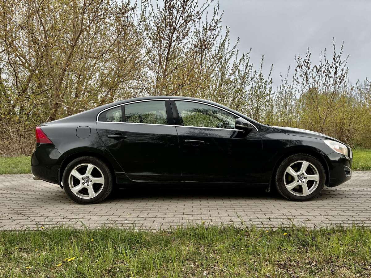 Volvo S60, 2.5 l., Седан