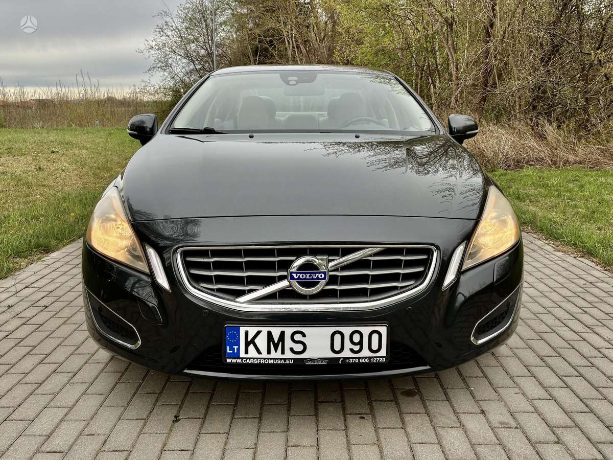 Volvo S60, 2.5 l., Седан