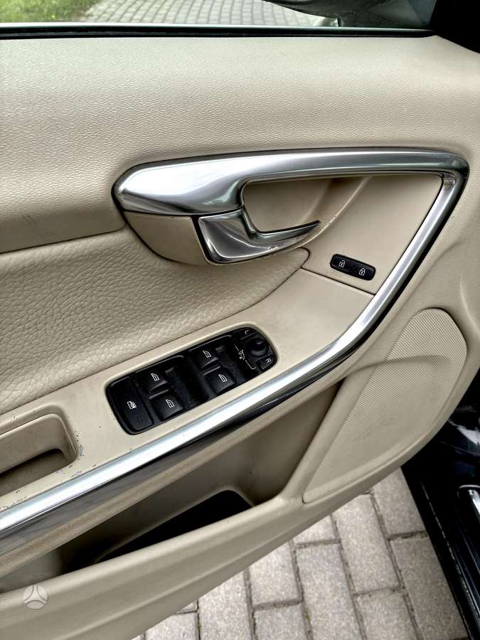 Volvo S60, 2.5 l., Седан