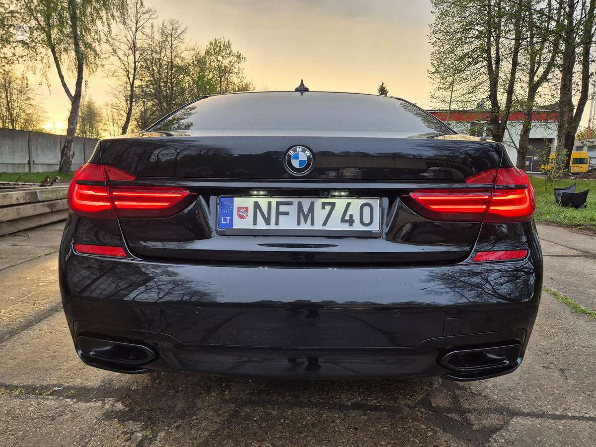 BMW 740, 3.0 l., Лимузин