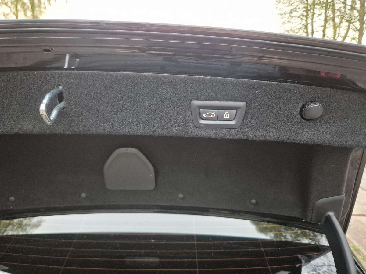 BMW 740, 3.0 l., Лимузин