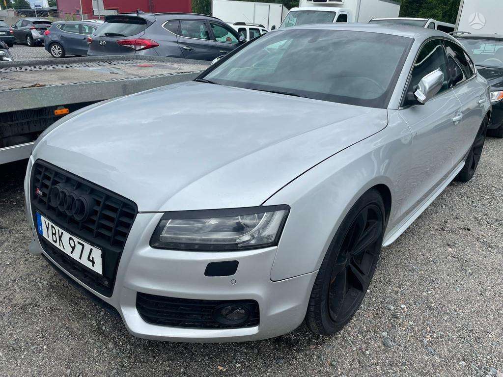 Audi S5, 3.0 l., Седан