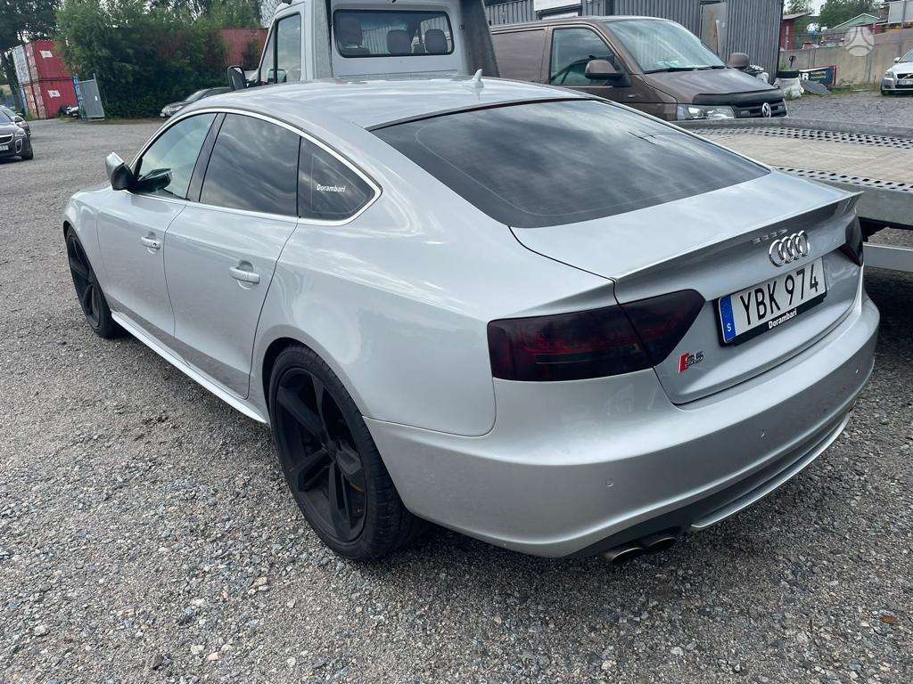 Audi S5, 3.0 l., Седан